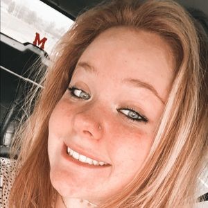 Meet your Posher, Valerie